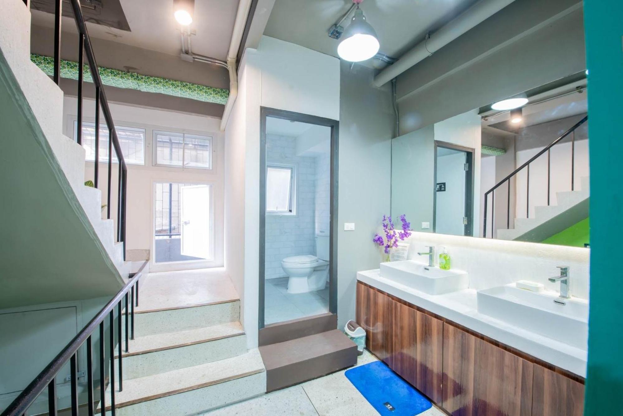 בנגקוק Mascotte Hostel Silom מראה חיצוני תמונה